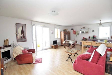 Appartement 4 pièces - - Photo 2