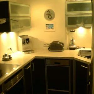 Über den Dächern Wiens! INKLUSIVE Nebenkosten und Einrichtung! Warm, 52 m2, 16. STOCK! EINZIGARTIG!! - Foto 2