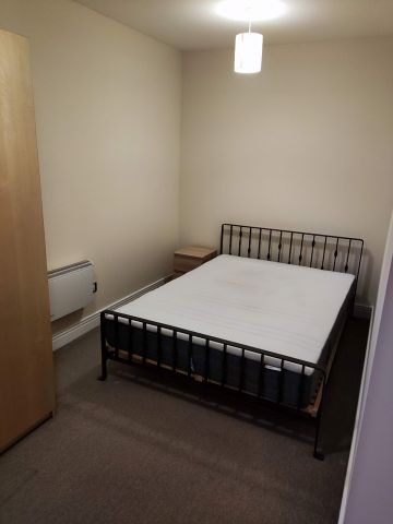 1 Bed Flat, Gerry Raffles Square, E15 - Photo 3