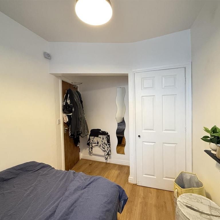 5 bedroom terraced house to rent - Photo 1