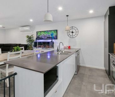 Private, Low-Maintenance Living Just Steps from Bumblebee Park - Photo 1