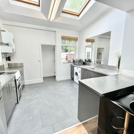 5 Bedrooms, 44 Irving Road – Student Accommodation Coventry - Photo 1