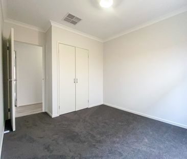 Conveniently situated near Hume Anglican Grammar Donnybrook! - Photo 3