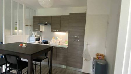 F2 meublé 36 m2 - Photo 5