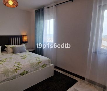Middle Floor Apartment · Puerto Banús - Photo 4