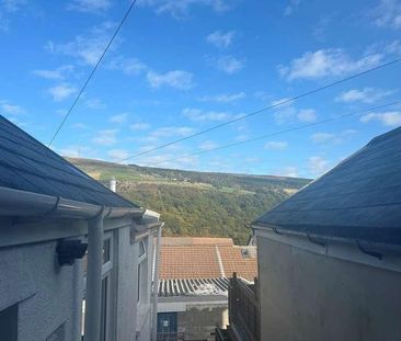 Brynhyfryd Terrace, Ferndale, CF43 - Photo 3