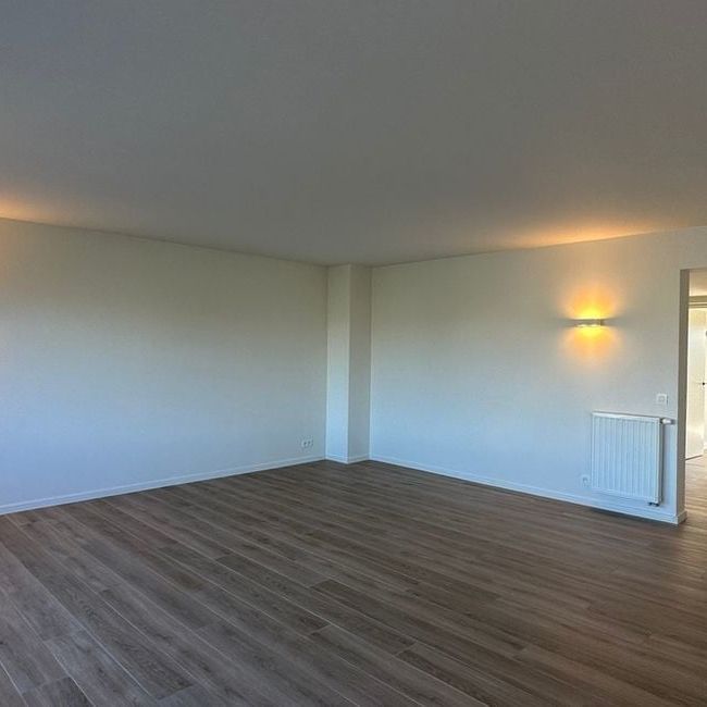 Appartement te huur in Oostende voor € 1.275 met 2 slaapkamers - Photo 1