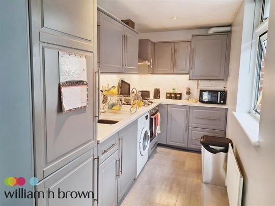 Drake Road, Grays, Chafford Hundred - Photo 1