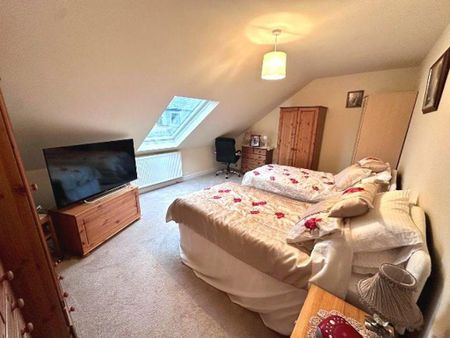 3 bedroom detached house to rent - Photo 4