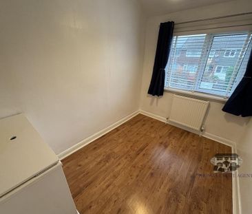 3 bedroom terraced house to rent - Photo 6