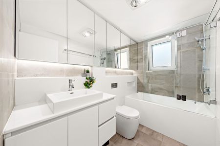 Fully Renovated Contemporary Living in Quiet Setting - PATH ENTRANCE VIA CENTENIAL AVE - Photo 5