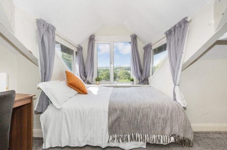 1 bedroom in a house share to rent - Photo 3