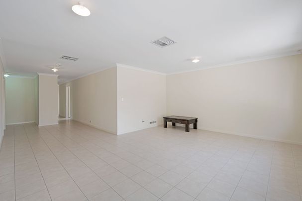 Large Easy Care Home - Photo 1