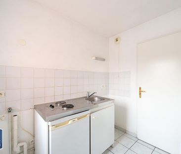 Location Appartement 2 pièces 47m² LOUVROIL 59720 - Photo 5