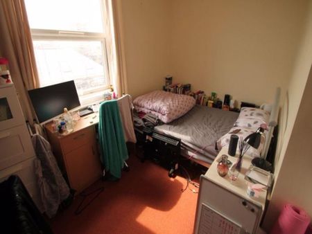 4 bedroom house to rent - Photo 2