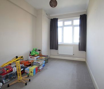 2 bed flat to rent in Pear Tree Court, Pear Tree Lane, Little Common - Photo 6