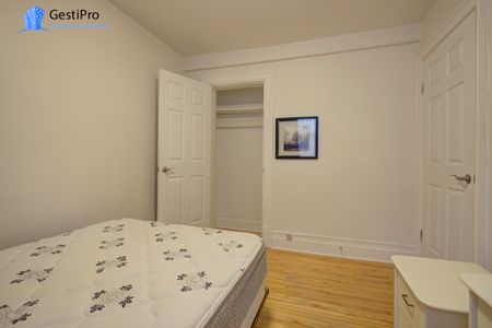 120 Fraser - Photo 3