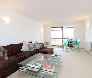 Randall Court, Page Street, Mill Hill, London, NW7 - Photo 1