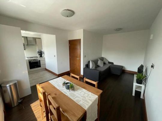 2 bedroom flat to rent - Photo 1