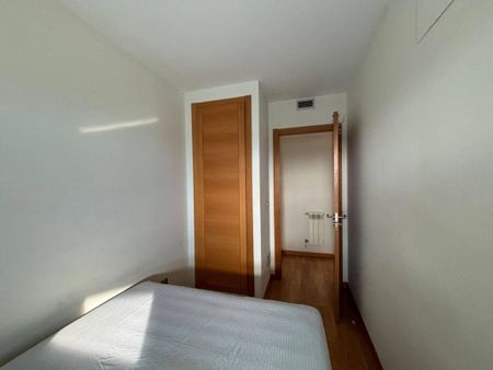 3 room luxury Flat for rent in Valencia, Spain - Photo 3