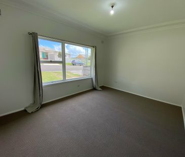 2 Bedroom Flat - Photo 2