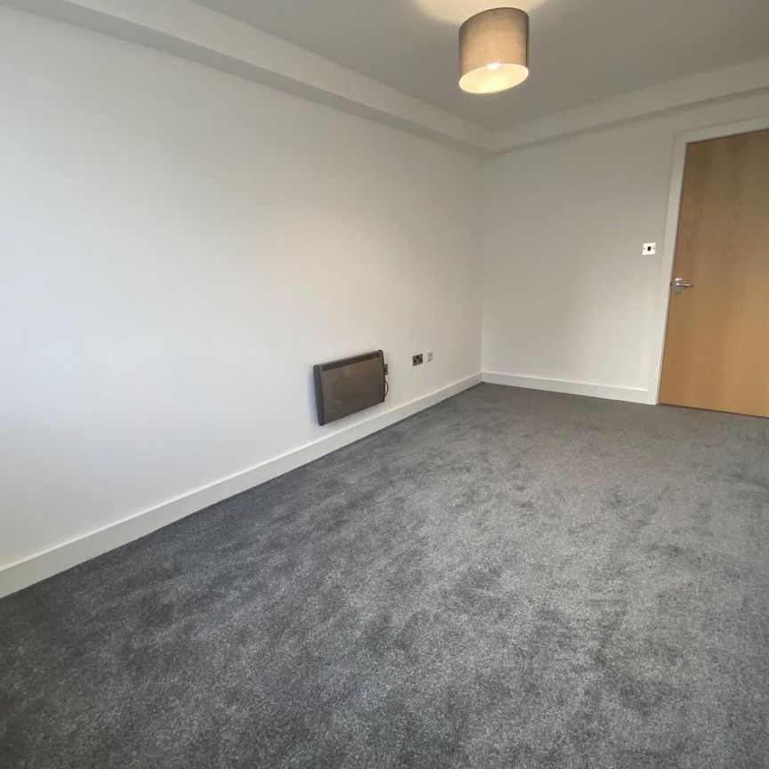 1 bedroom Flat To Let - Photo 1