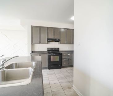 For Lease - 12 Adam Sellers Street, Markham, Ontario - Photo 3