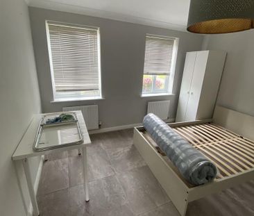 5 bedroom terraced house to rent - Photo 6