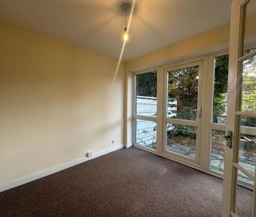 4 bedroom terraced house to rent - Photo 5