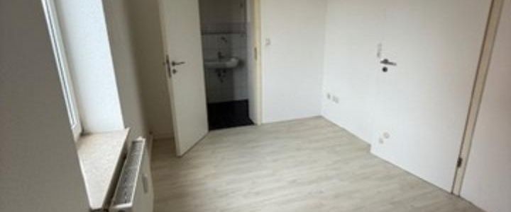 Gepflegte 2-Zimmer-Wohnung mit Stellplatz in Bad Wildungen - Photo 1