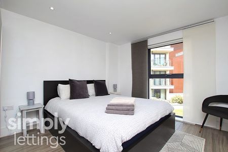 1 Bed property for rent - Photo 2