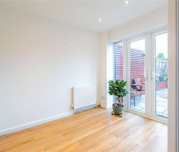 3 bed Terraced House for rent - Photo 1