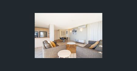 FULLY FURNISHED 2 BEDROOM APARTMENT - Photo 2