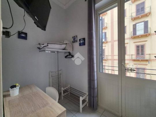 Trilocale via Alessio Narbone 28, Zisa, Palermo - Photo 1