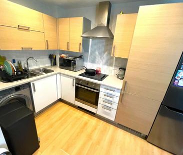 2 bedroom flat share to rent - Photo 3