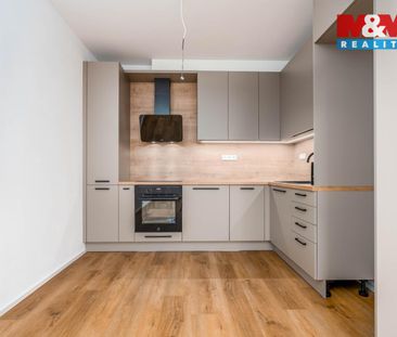 Pronájem bytu 2+kk 76 m², Bobnická 712, Nymburk - Photo 4