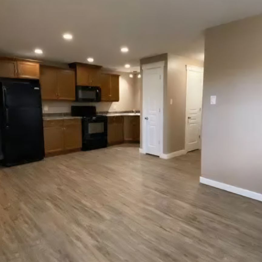 352 Smith St, Regina - Photo 1