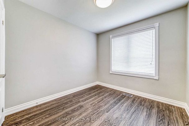 For Lease - 39 Aveline Crescent Unit# Main, Toronto, Ontario - Photo 1