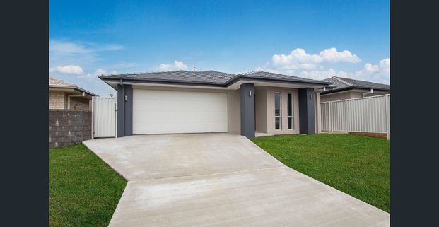Modern Family Home in the Heart of Ballina - Photo 1