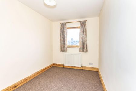 2 bedroom house to rent Radcliffe Road, Stamford, PE9 - Photo 2