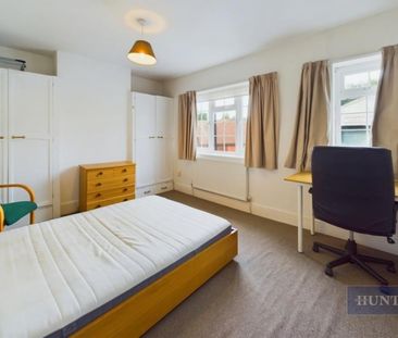 4 bedroom House To Let - Photo 6