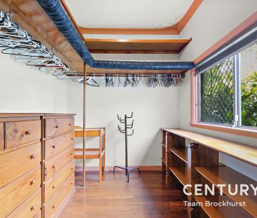 Charming 1950s Home with Modern Flexibility & Pristine Gardens! - Photo 3