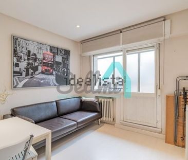 Alquiler de piso en Calle González Besada - Photo 1