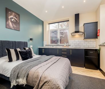 Crown House, Nuneaton, CV11 4BX - Photo 2