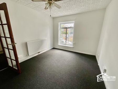 4 bedroom terraced house to rent - Photo 2