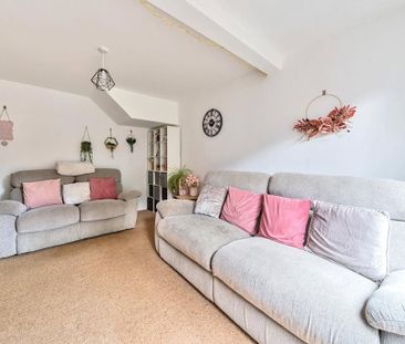 4 bedroom terraced house to rent - Photo 4