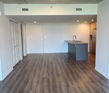 2 CH - 1 SDB - Terrebonne - $2,055 /mo - Photo 3