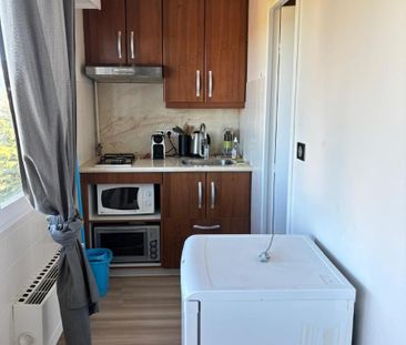 Location Appartement 1 pièce 18m² ROMANS SUR ISERE 26100 - Photo 5