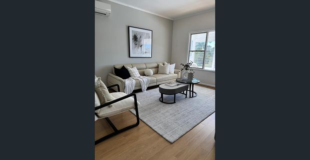 Spacious Upstairs Living with Georges River Views - Photo 1