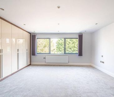 4 bedroom detached house to rent - Photo 3